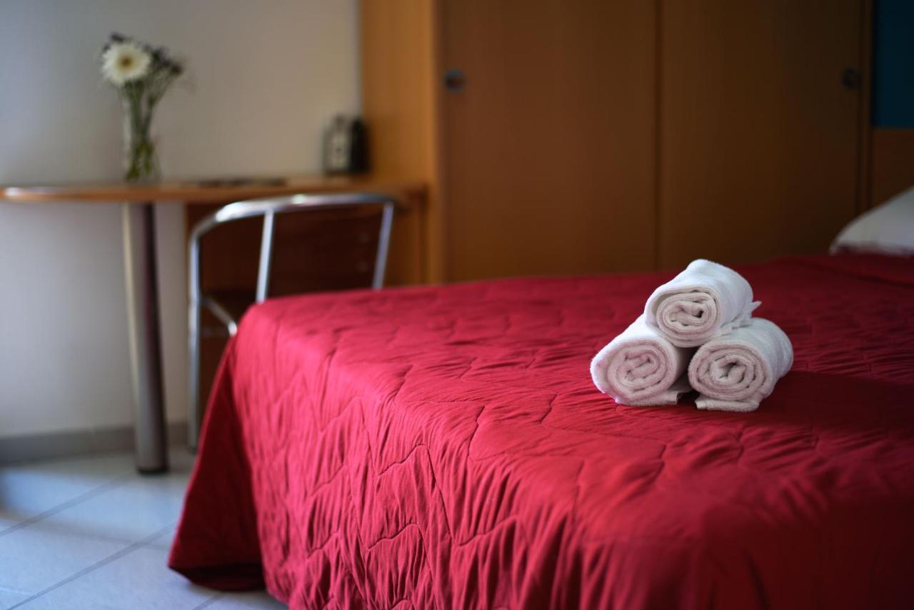 Hotel Calypso Помпеи Экстерьер фото